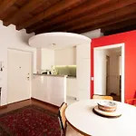Lägenhet Anfiteatro In Brera